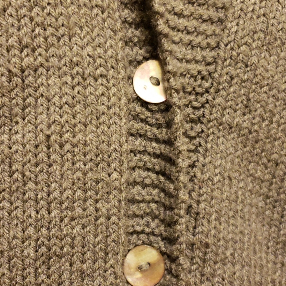 Sweater - Picture 2 of 6